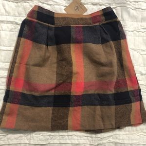 Land’s End girls’ rich camel plaid skirt
